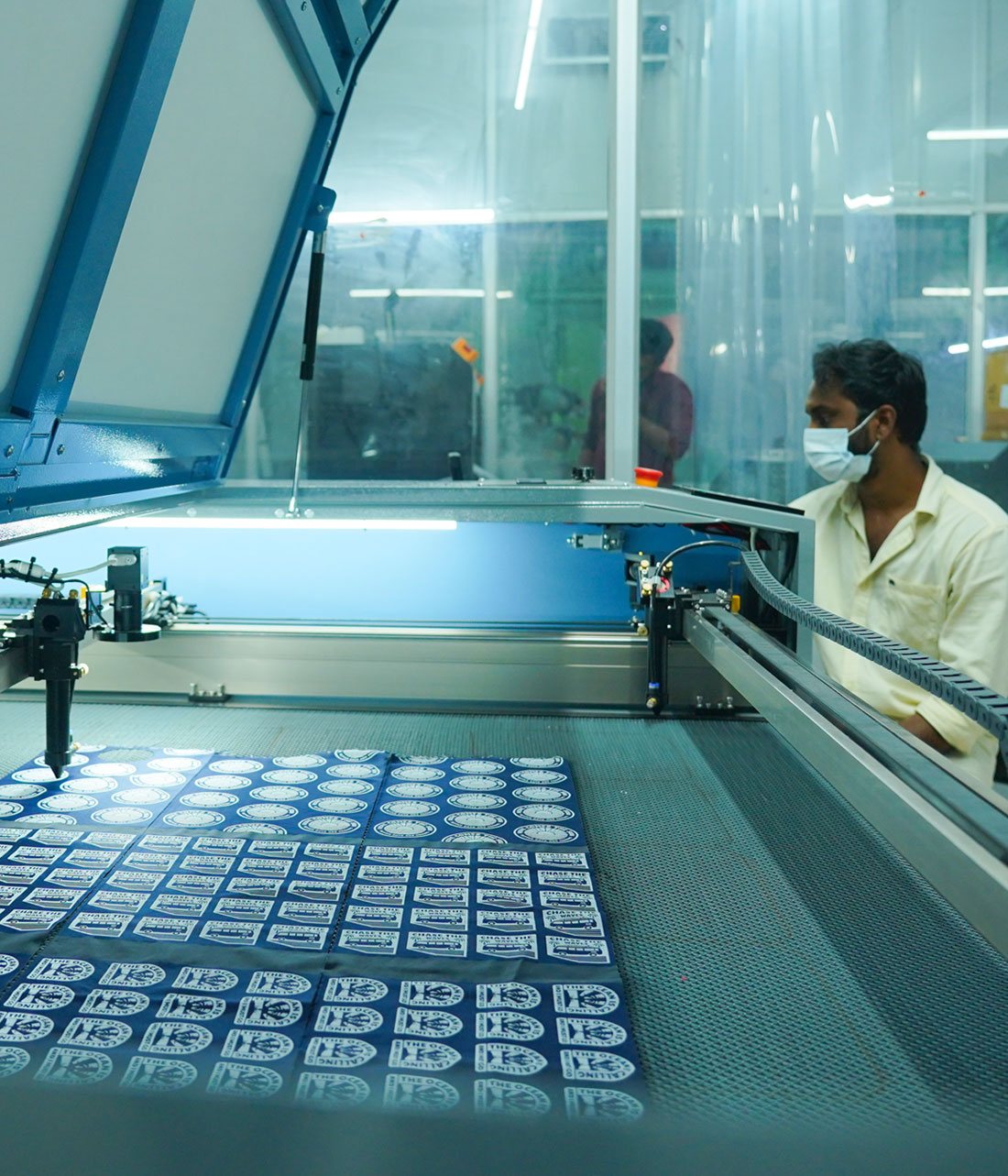 VINYL CUTTING MACHINE